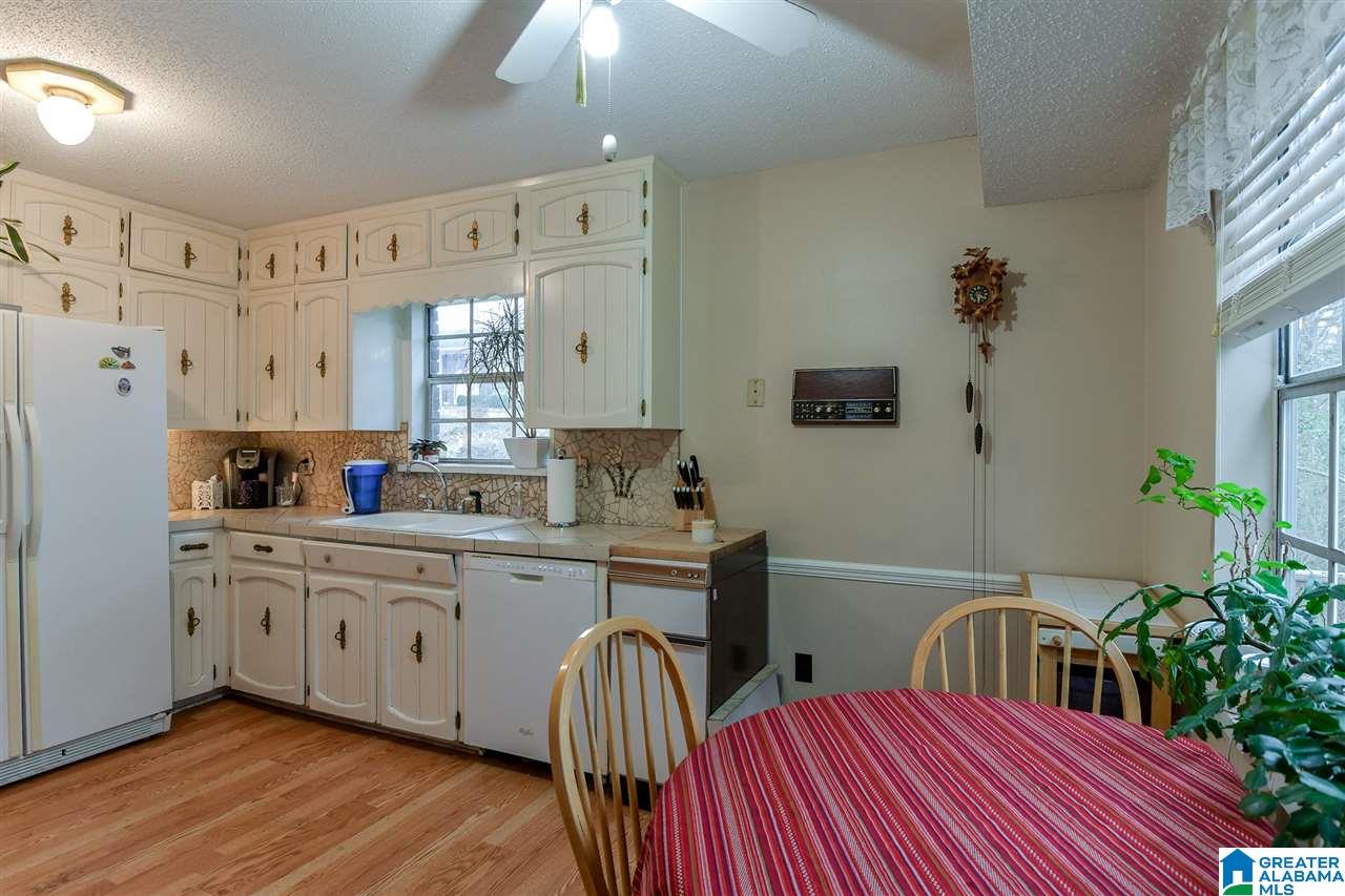 205 8th Place Pleasant Grove, AL 35127 - Photo 15 of 34