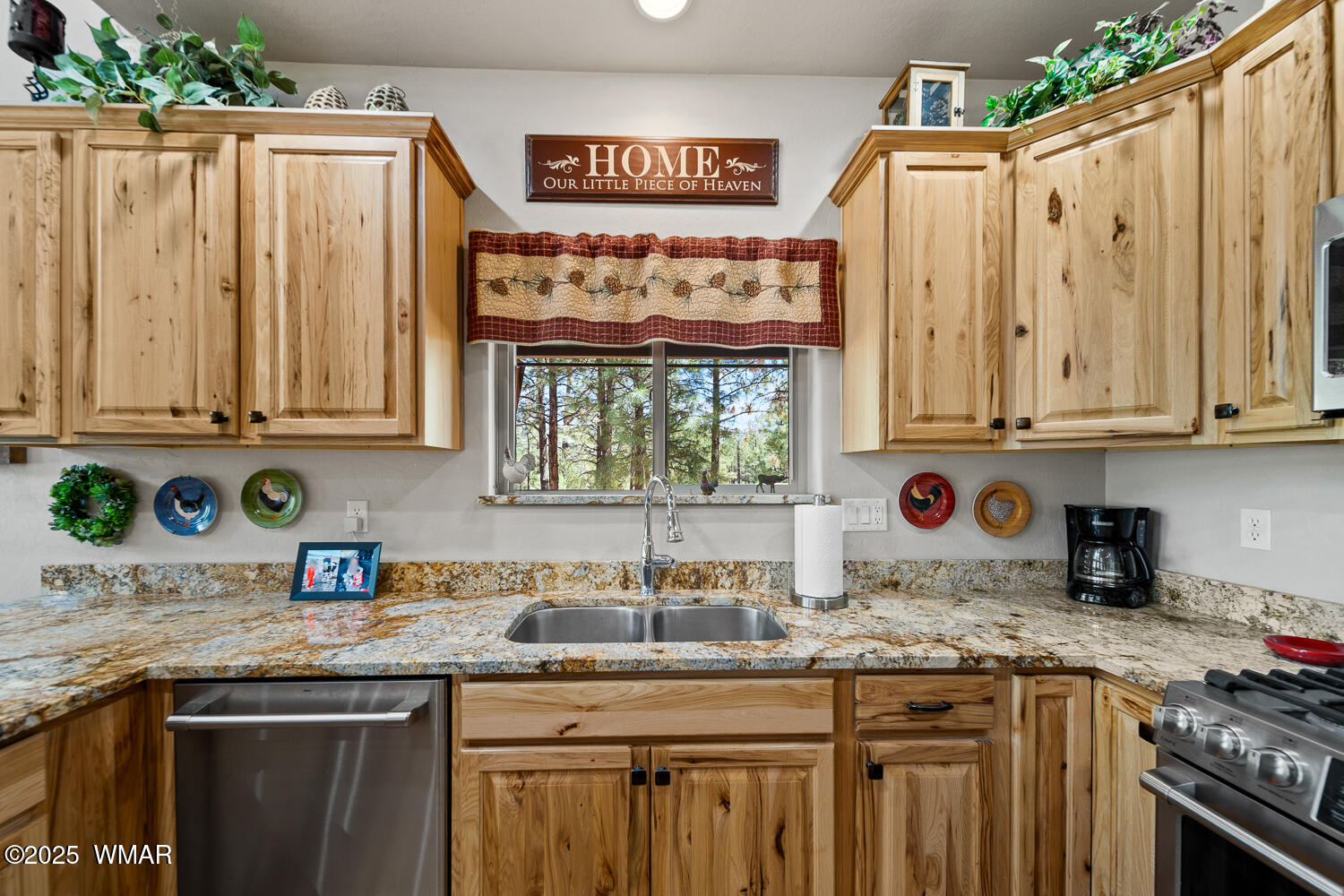 2046 Christmas Pine Road Overgaard, AZ 85933 - Photo 24 of 77
