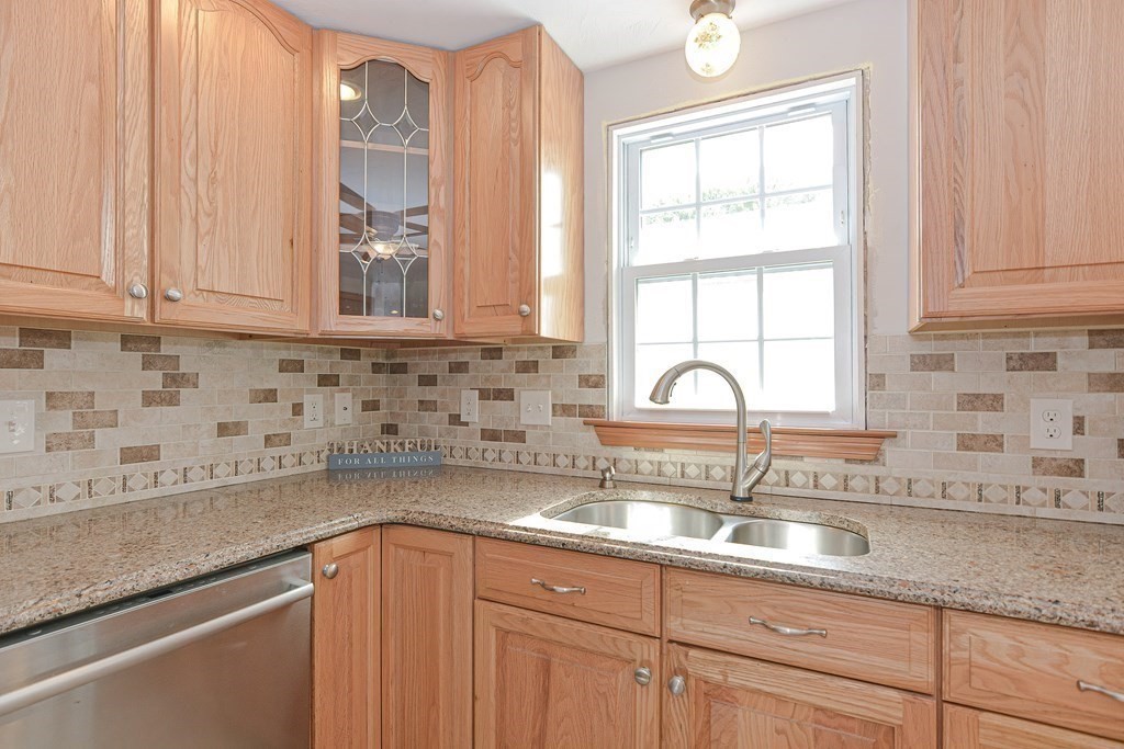 45 Vincent Road Attleboro, MA 02703 - Photo 15 of 41 Gallery Image 15