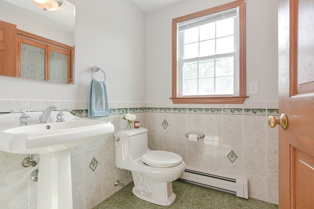 45 Vincent Road Attleboro, MA 02703 - Photo 20 of 41 Gallery Image 20