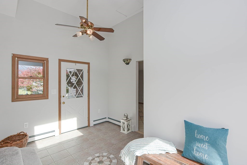 45 Vincent Road Attleboro, MA 02703 - Photo 8 of 41 Gallery Image 8