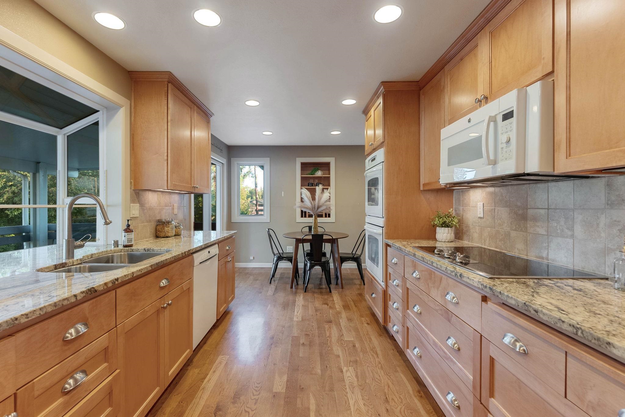 12621 North Hamilton Street Spokane, WA 99218 - Photo 12 of 50