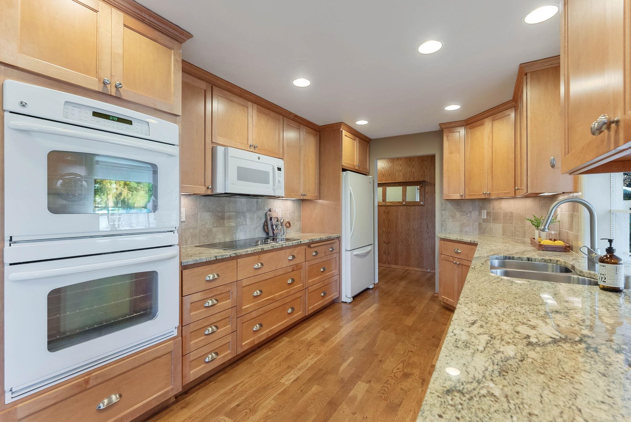 12621 North Hamilton Street Spokane, WA 99218 - Photo 13 of 50