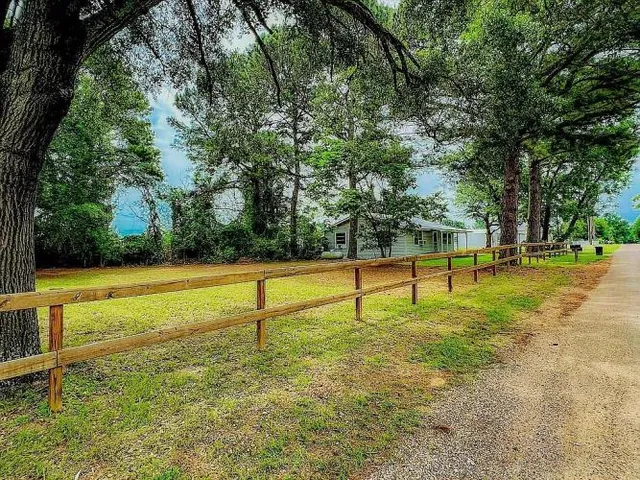 $200,000 | 6682 Cedarview Drive, Mabank, TX 75156