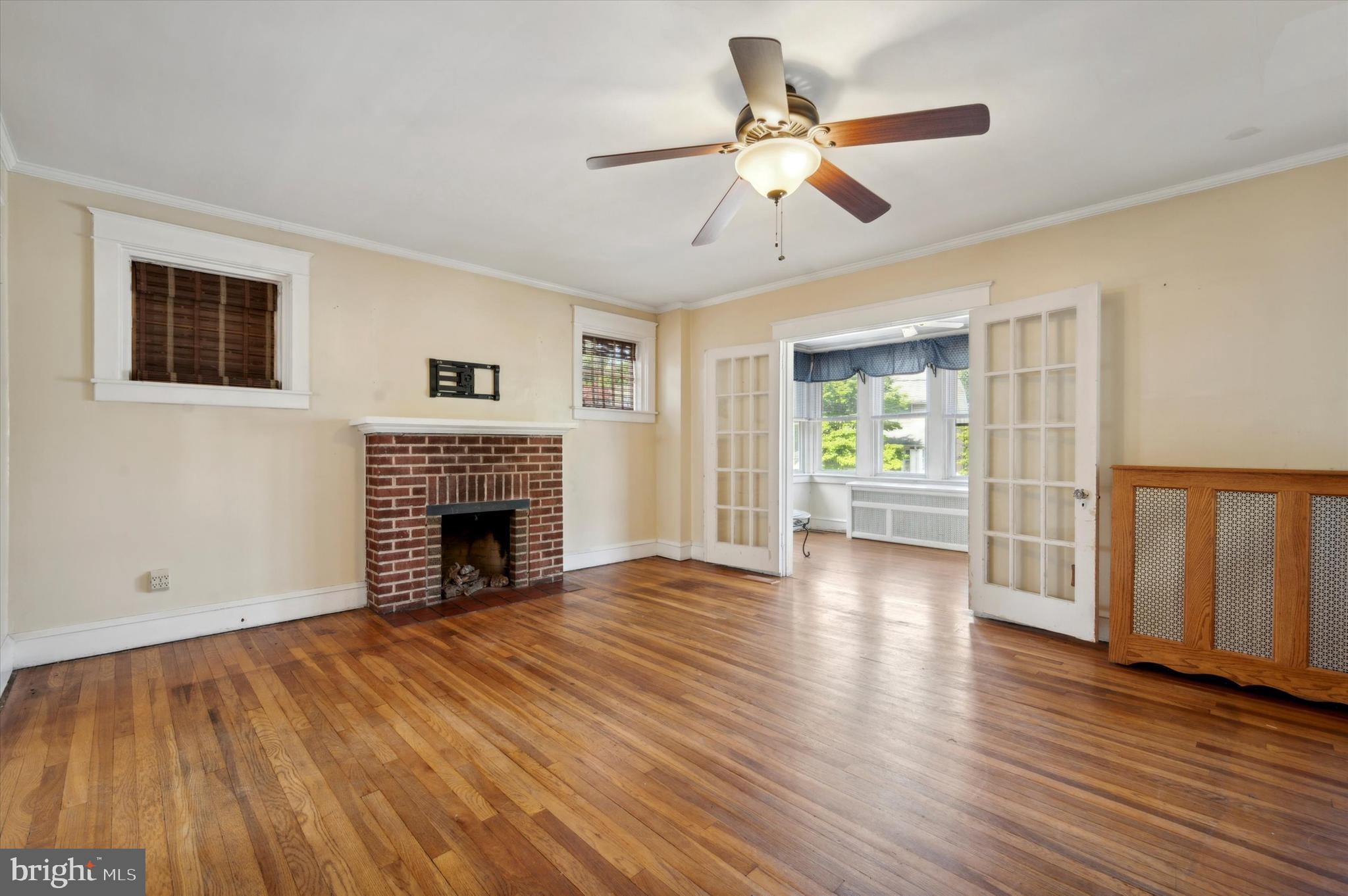 9 West Forestview Road Brookhaven, PA 19015 - Photo 3 of 15 Gallery Image 3