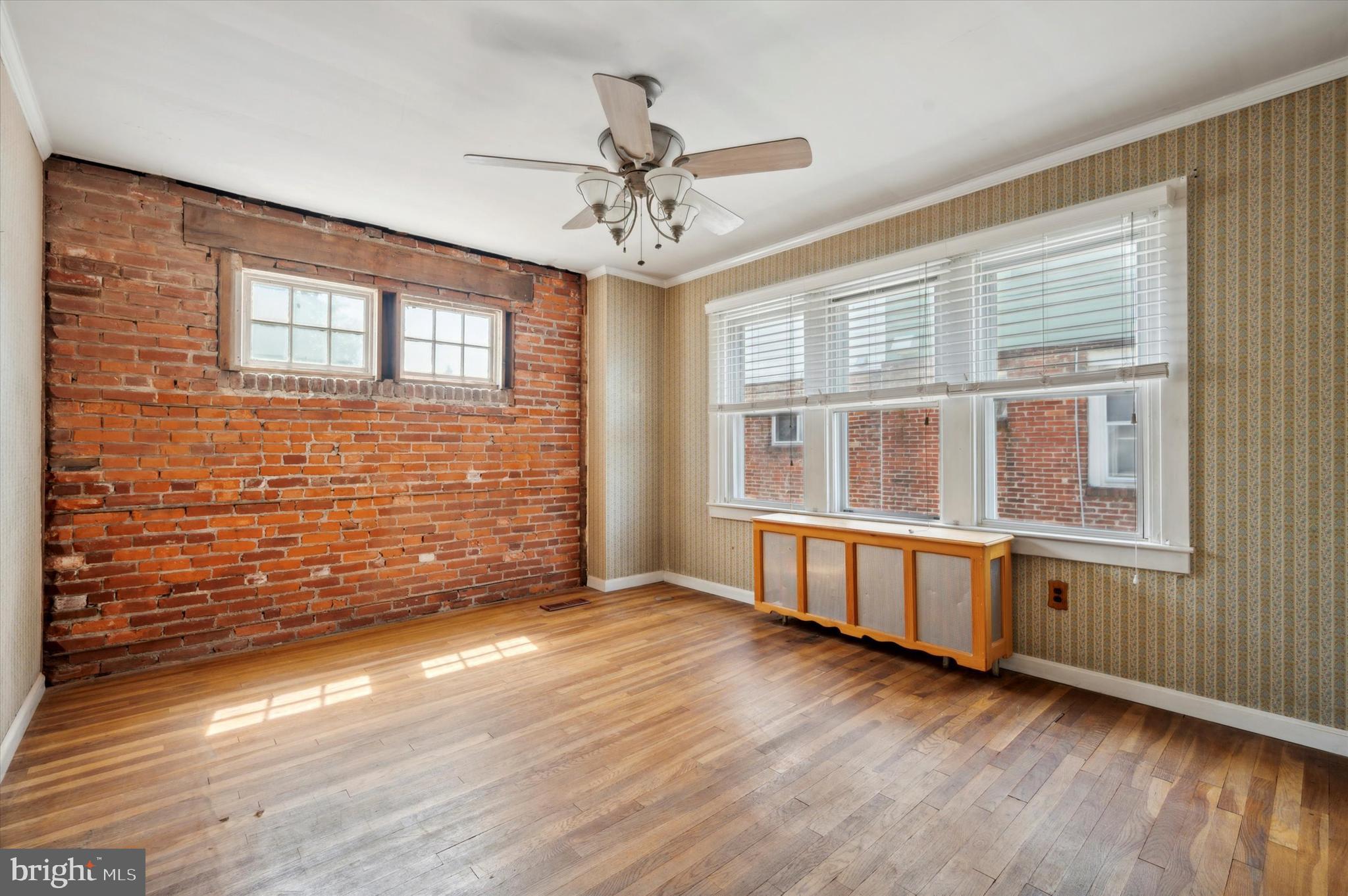 9 West Forestview Road Brookhaven, PA 19015 - Photo 6 of 15 Gallery Image 6