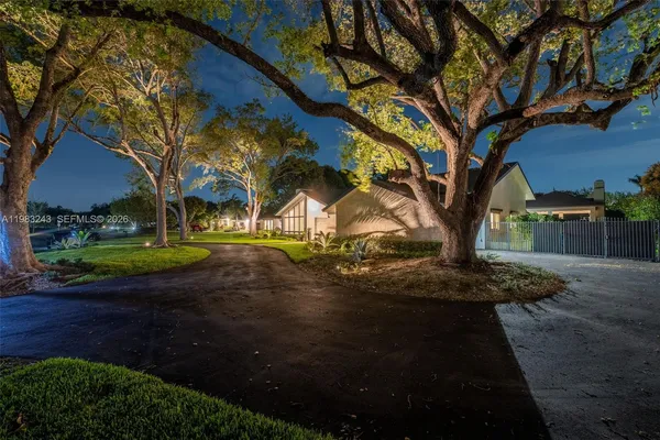 $3,599,999 | 8967 Southwest 117th Street, Miami, FL 33176