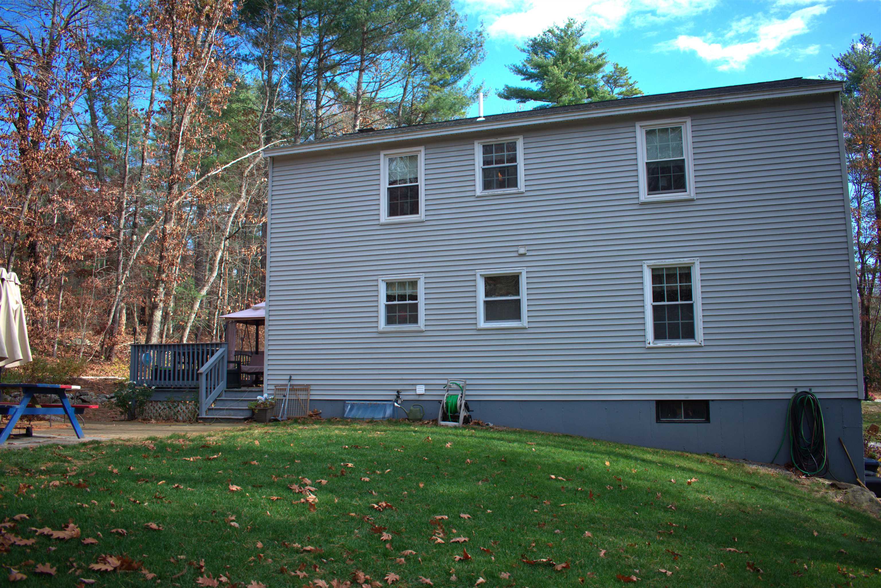 37 Sheldon Road Derry, NH 03038 - Photo 19 of 30