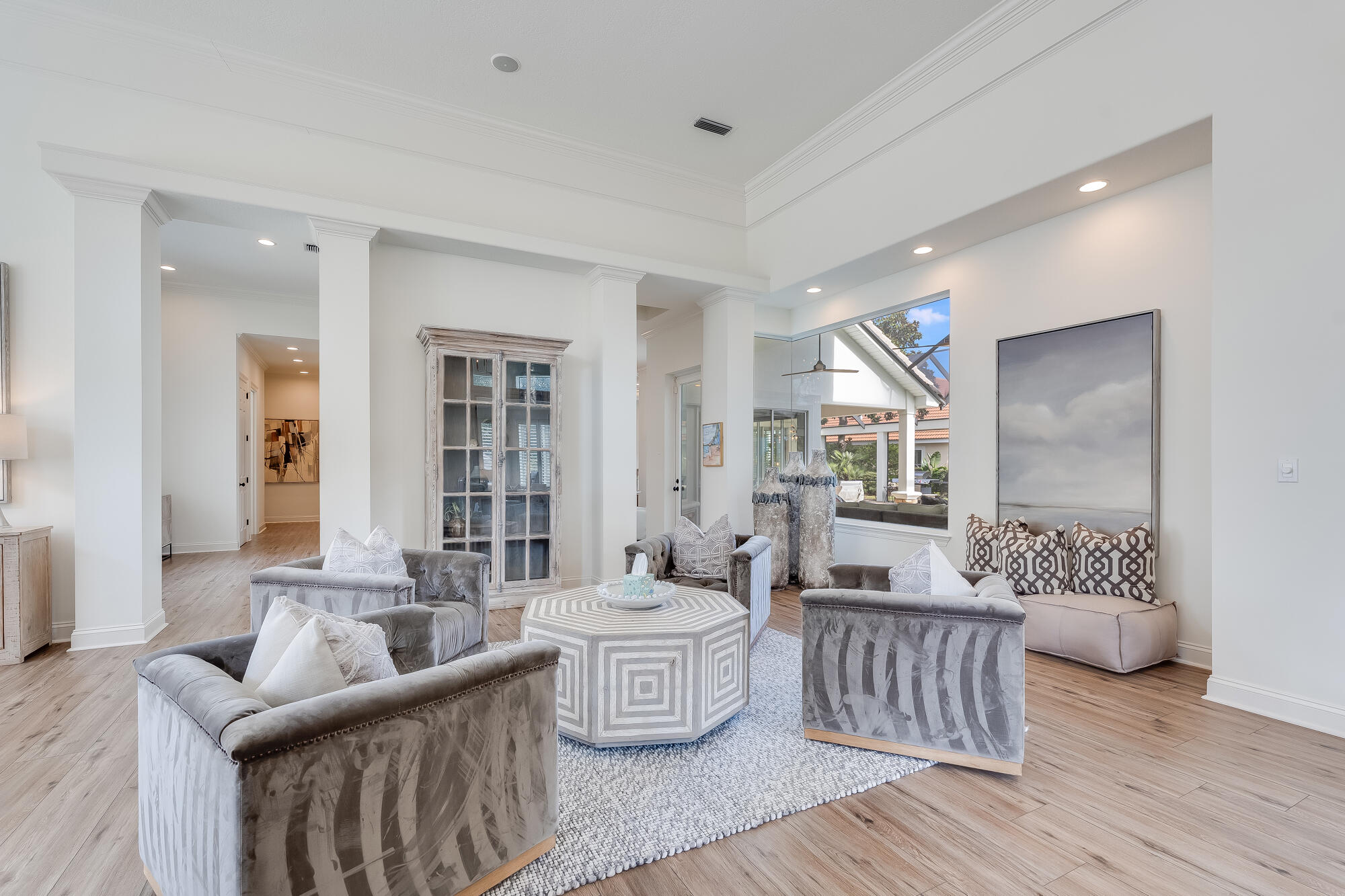 4316 Stonebridge Road Destin, FL 32541 - Photo 10 of 72 Entry Seating