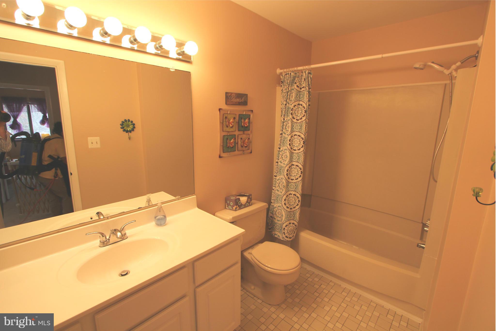 1937 Winterport Cluster Reston, VA 20191 - Photo 17 of 30 Bath