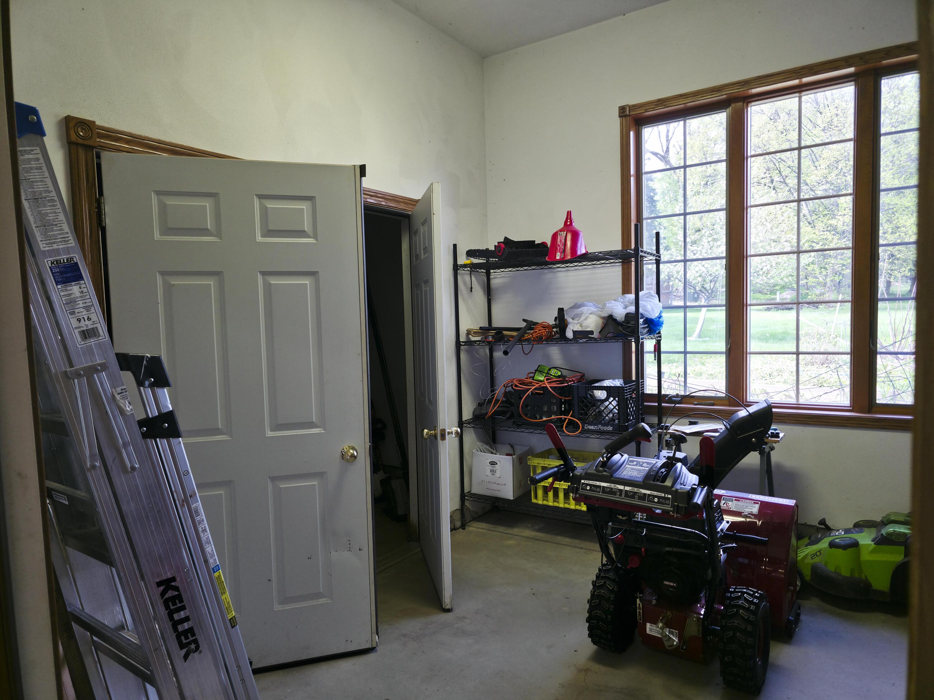 1000 Apache Court Fort Atkinson, WI 53538 - Photo 52 of 70 Apache Interior-51
