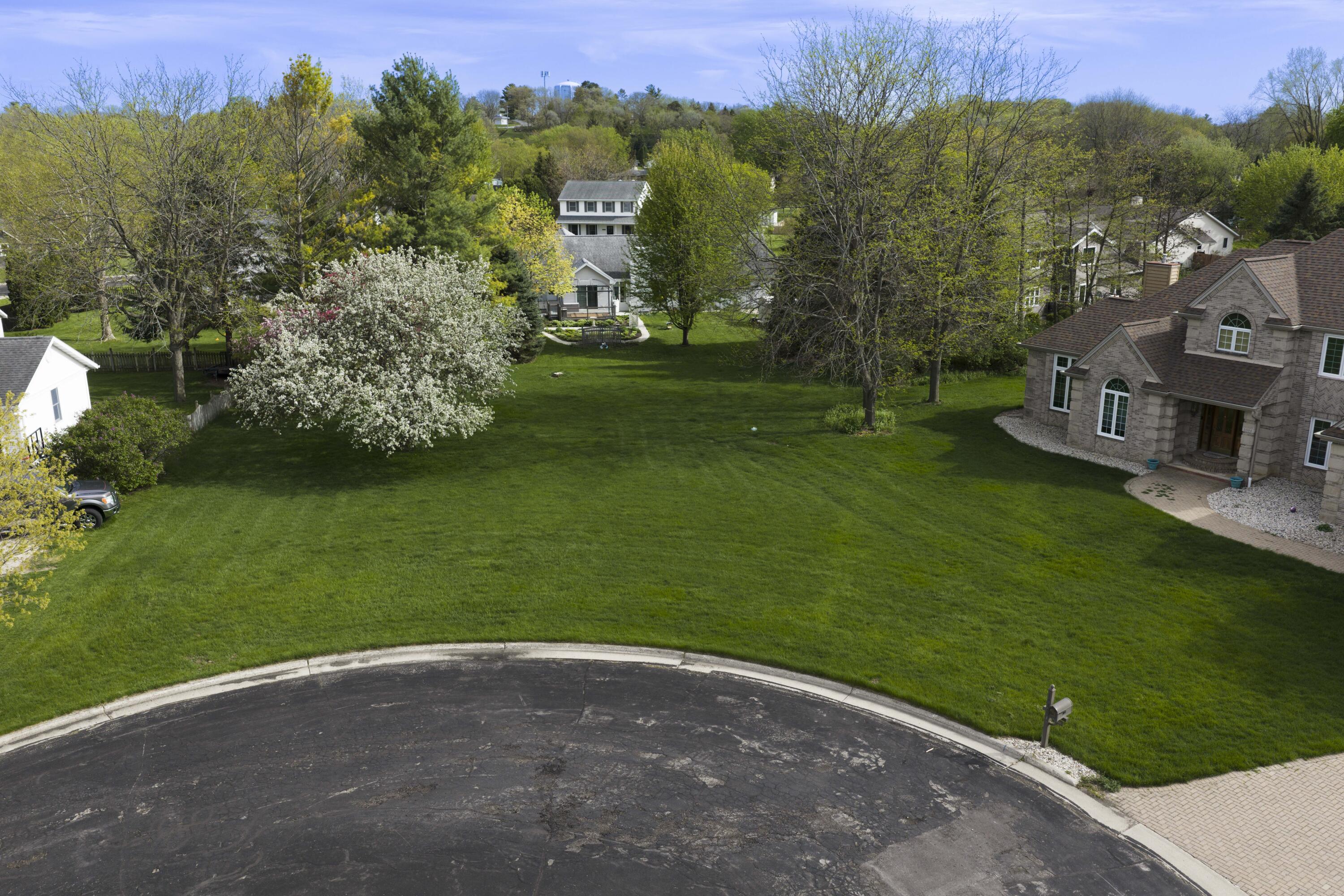 1000 Apache Court Fort Atkinson, WI 53538 - Photo 7 of 70 Lot 1