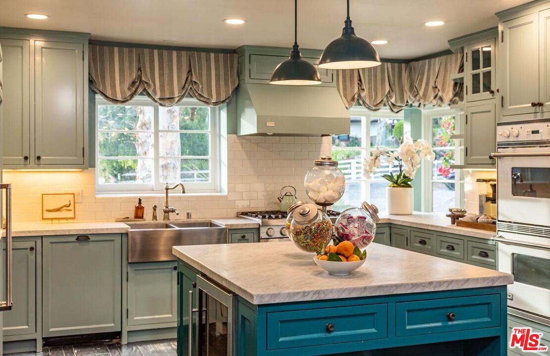 5840 Round Meadow Road Hidden Hills, CA 91302 - Photo 13 of 28