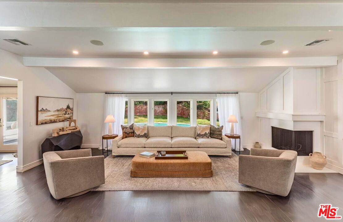 5840 Round Meadow Road Hidden Hills, CA 91302 - Photo 3 of 28