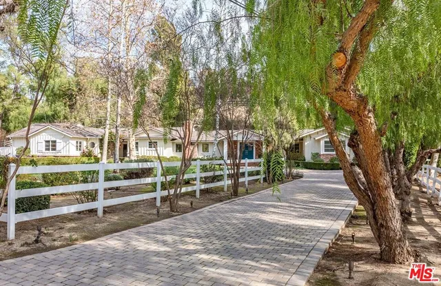 $6,455,000 | 5840 Round Meadow Road, Hidden Hills, CA 91302