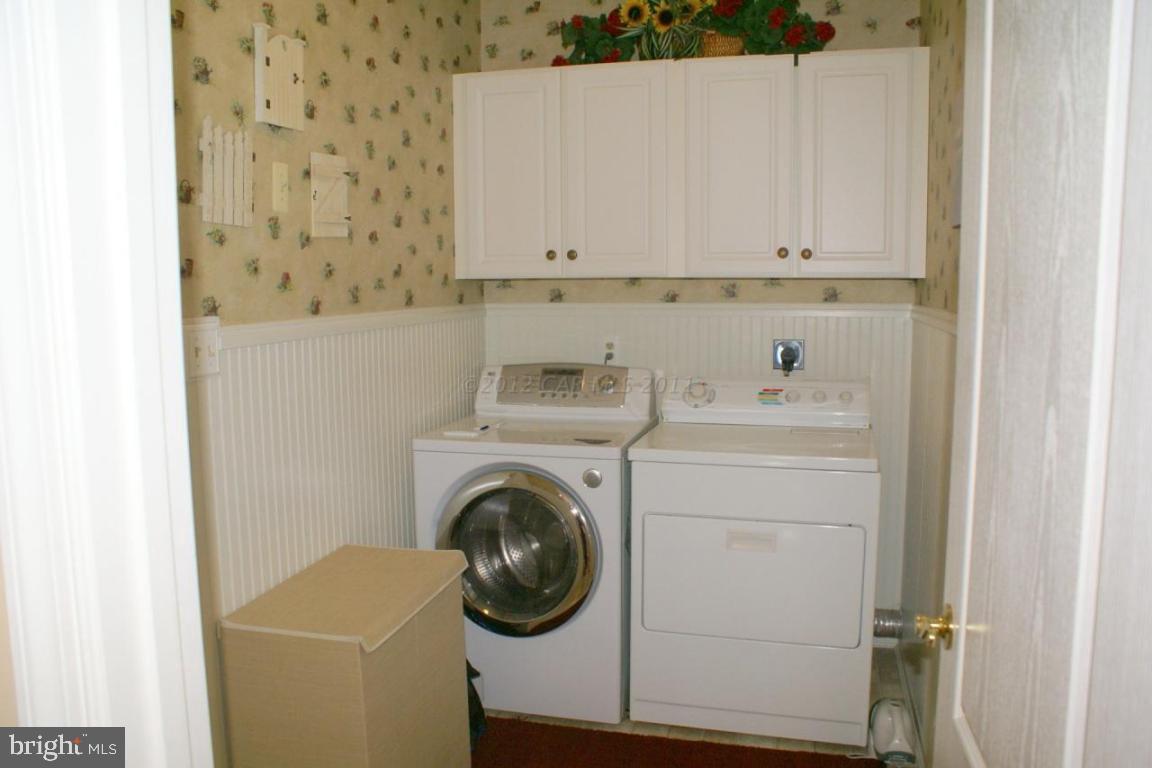 3535 Redden Ferry Road Eden, MD 21822 - Photo 19 of 24 a utility room with dryer and washer