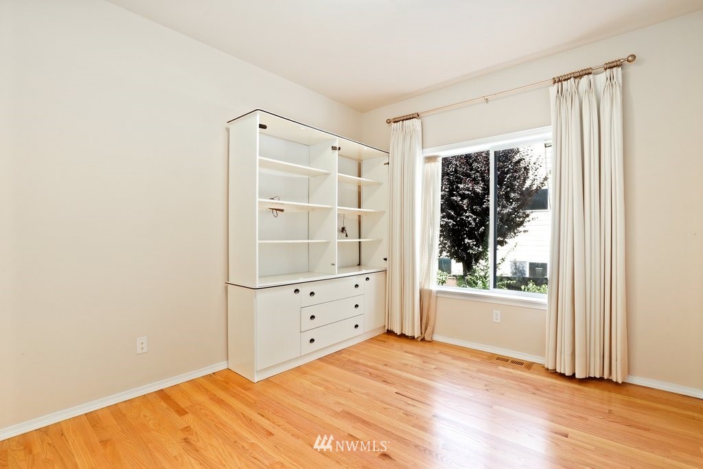 4107 220th Street Southeast Bothell, WA 98021 - Photo 18 of 39