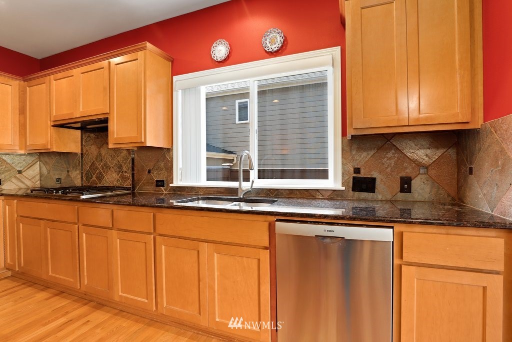 4107 220th Street Southeast Bothell, WA 98021 - Photo 9 of 39