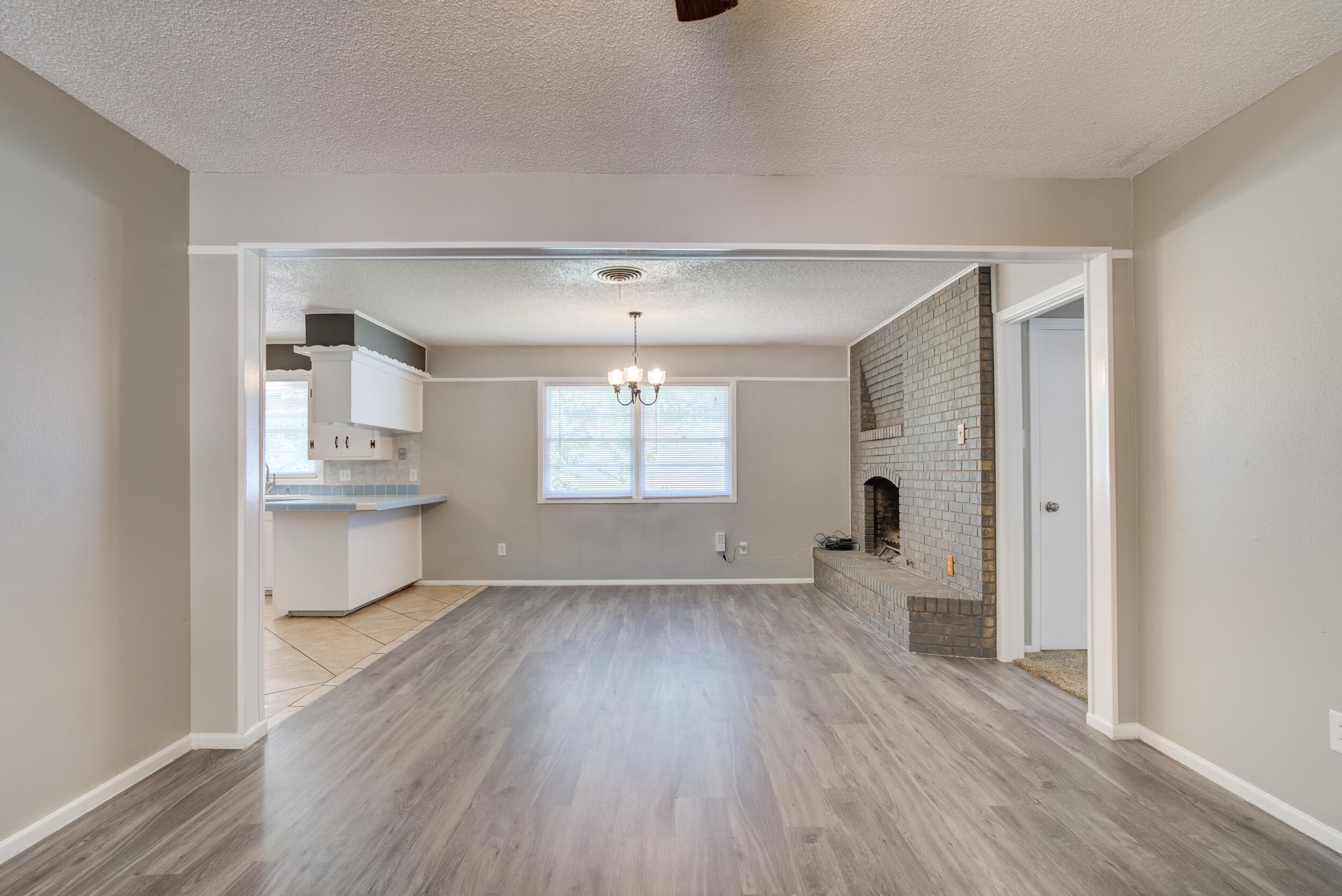4708 47th Street Lubbock, TX 79414 - Photo 4 of 17 WGP03181_2_3