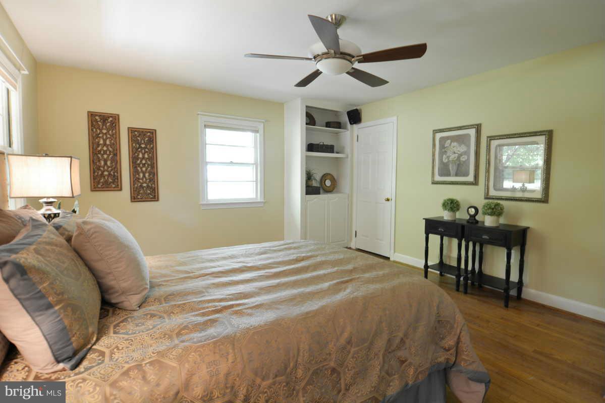 5945 Wilton Road Alexandria, VA 22310 - Photo 13 of 23 Bedroom (Master)