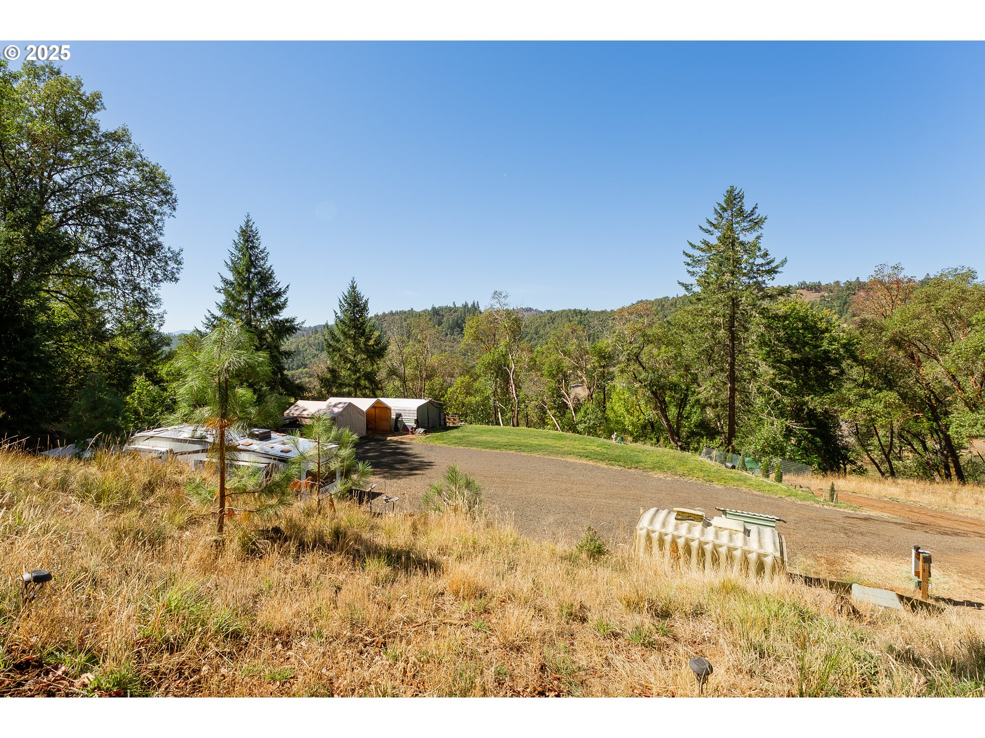 1245 Sunshine Road Roseburg, OR 97470 - Photo 5 of 26