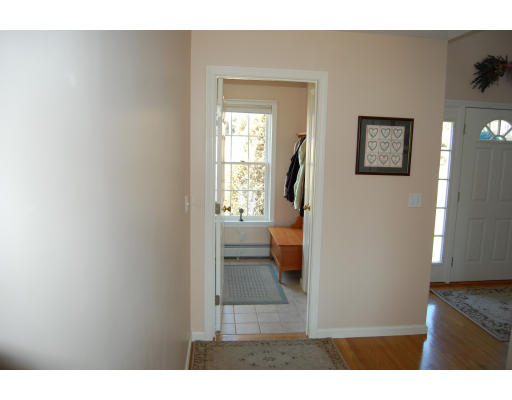 68 Derby Road Berlin, MA 01503 - Photo 12 of 23 Gallery Image 12