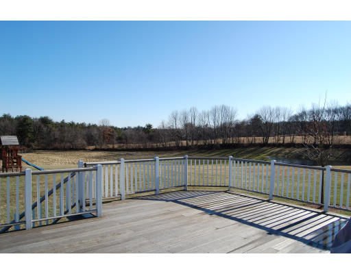 68 Derby Road Berlin, MA 01503 - Photo 5 of 23 Gallery Image 5