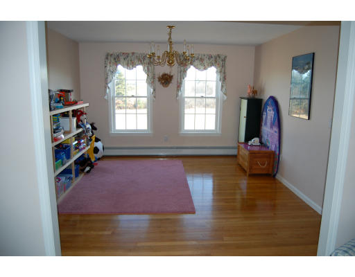 68 Derby Road Berlin, MA 01503 - Photo 9 of 23 Gallery Image 9