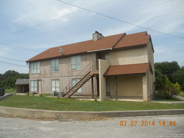 $1,000 | 8459 Cranberry Hill, Unit 3, San Antonio, TX 78254