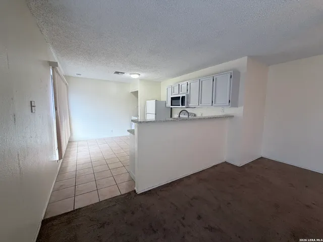 $1,000 | 8459 Cranberry Hill, Unit 3, San Antonio, TX 78254