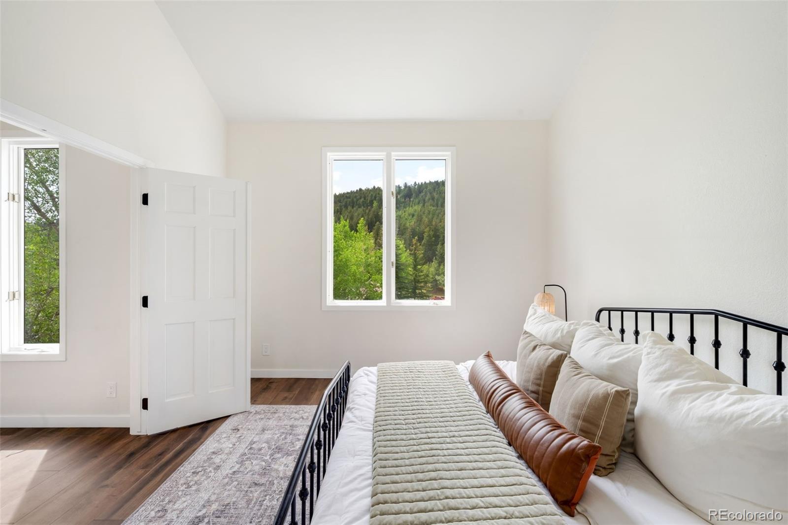 702 Ridgeside Drive Golden, CO 80401 - Photo 18 of 37
