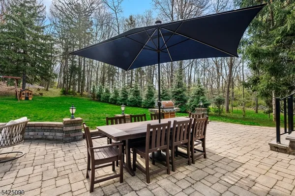 $699,999 | 21 Turkey Hill Road, Montville, NJ 07005