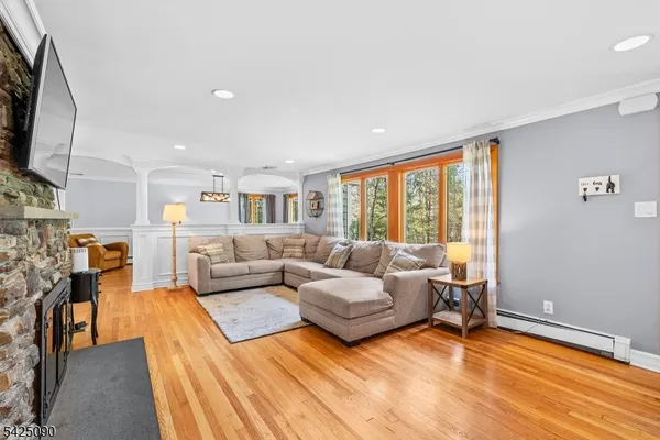 $699,999 | 21 Turkey Hill Road, Montville, NJ 07005