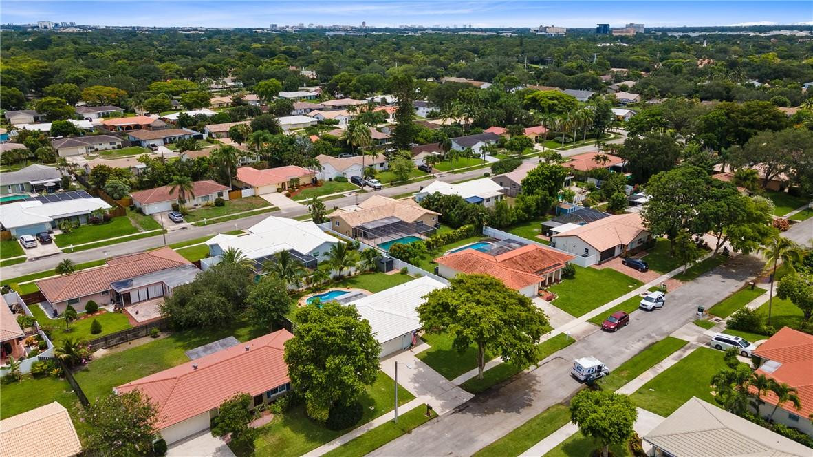 3464 Northwest 26th Court Boca Raton, FL 33434 - Photo 11 of 43 Photo 11