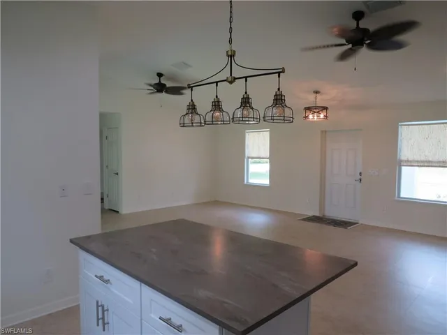 $599,000 | 200 Cays Drive, Naples, FL 34114