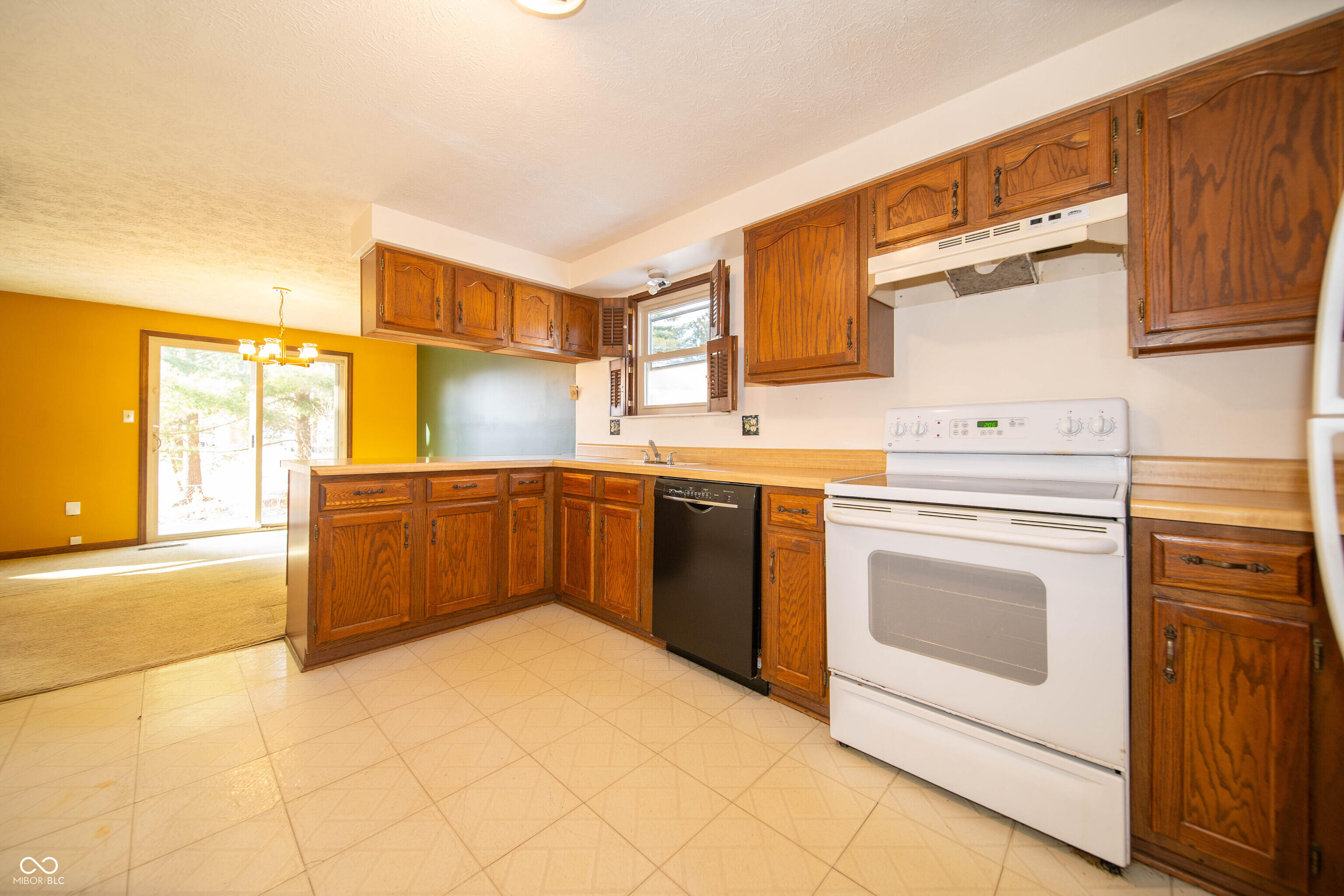 8108 North Payne Road Indianapolis, IN 46268 - Photo 11 of 24