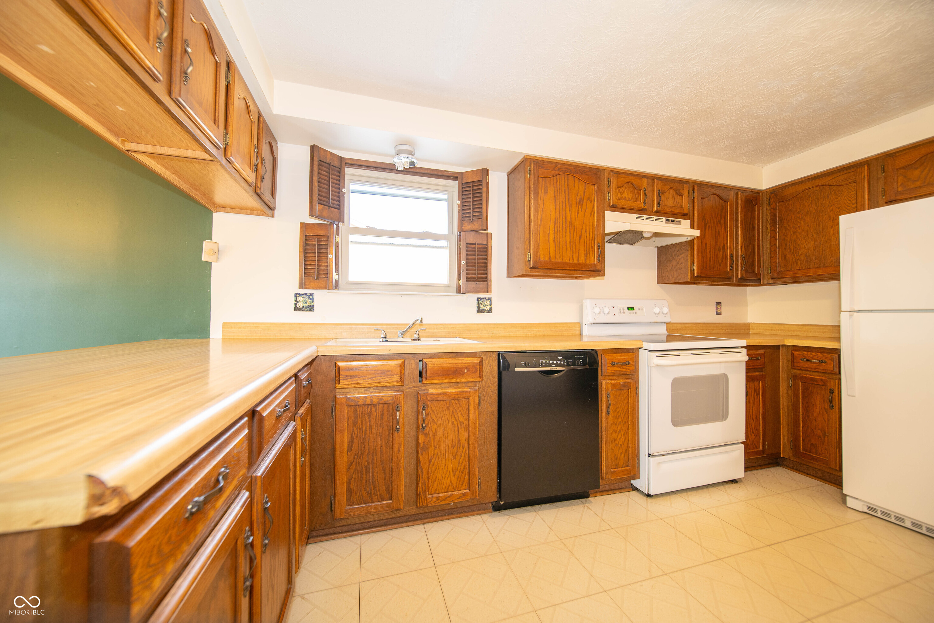 8108 North Payne Road Indianapolis, IN 46268 - Photo 12 of 24