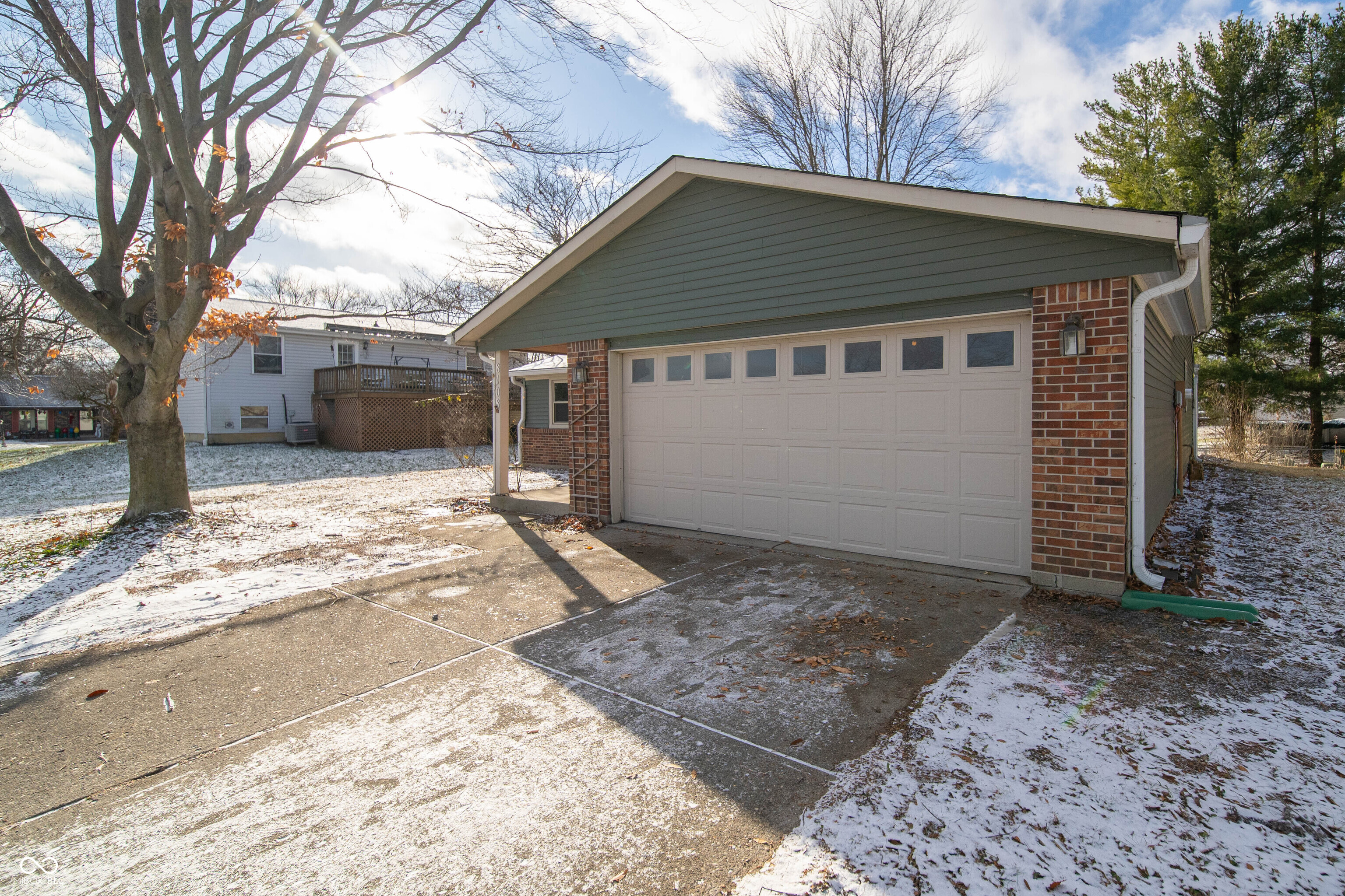 8108 North Payne Road Indianapolis, IN 46268 - Photo 3 of 24