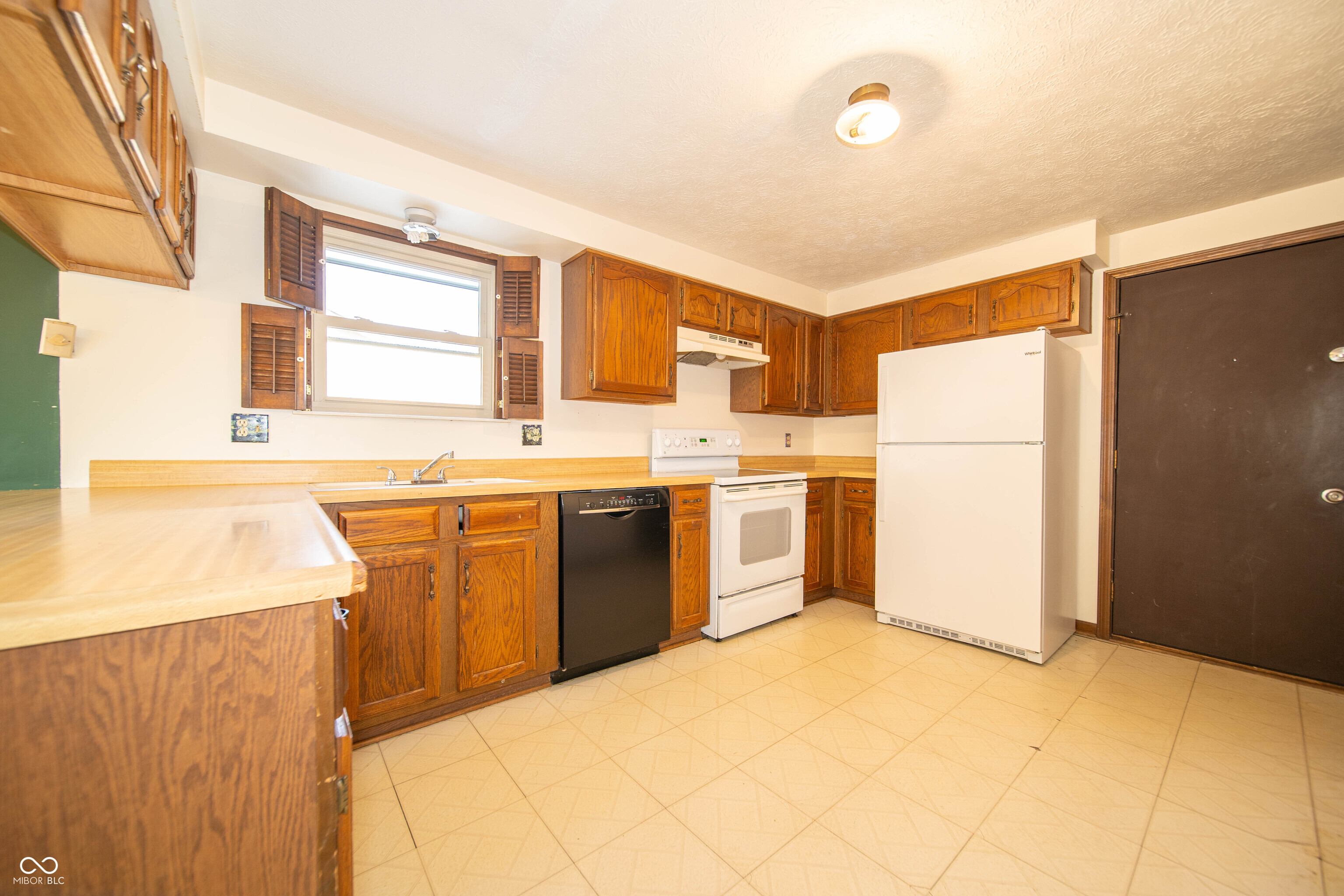 8108 North Payne Road Indianapolis, IN 46268 - Photo 10 of 24