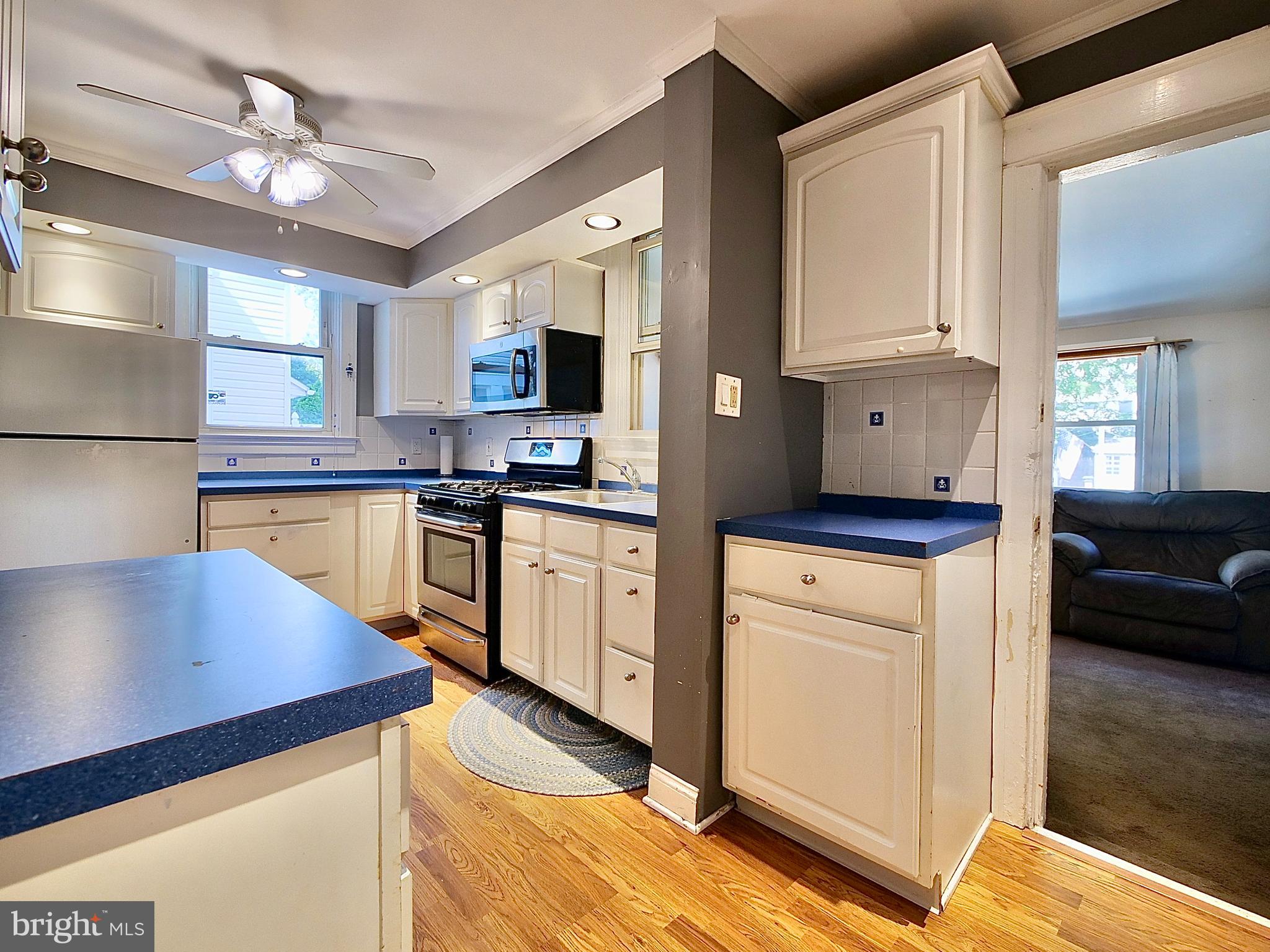 226 Ballymore Road Springfield, PA 19064 - Photo 17 of 37 Kitchen
