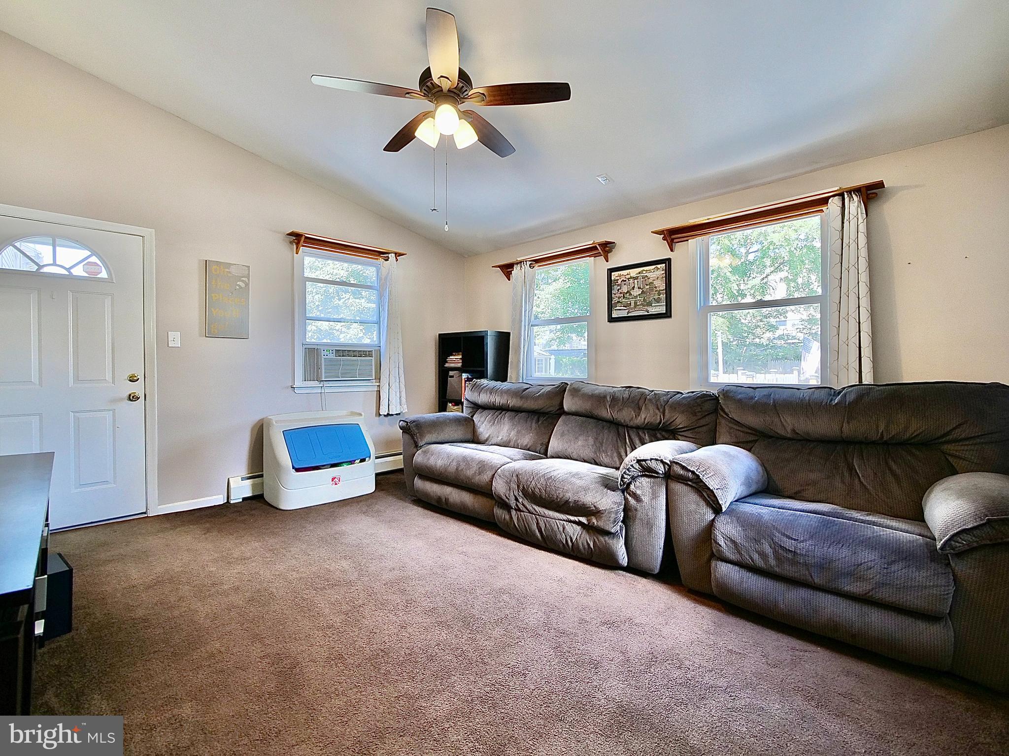 226 Ballymore Road Springfield, PA 19064 - Photo 18 of 37 Family Room