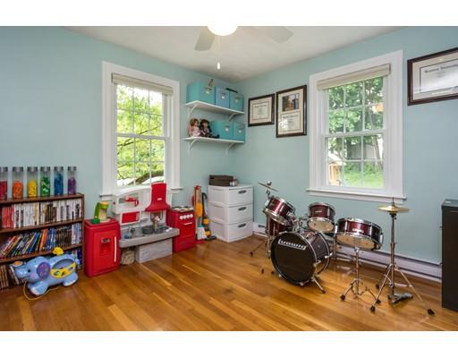 26 Davis Road Auburn, MA 01501 - Photo 12 of 27 Gallery Image 12