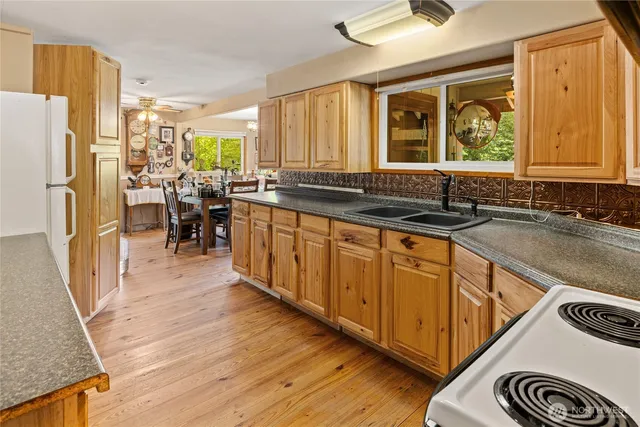 $521,000 | 831 Pine Glen Drive, Easton, WA 98925