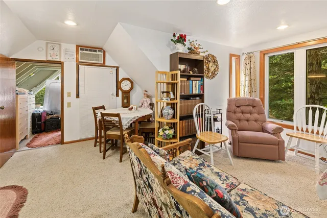 $521,000 | 831 Pine Glen Drive, Easton, WA 98925