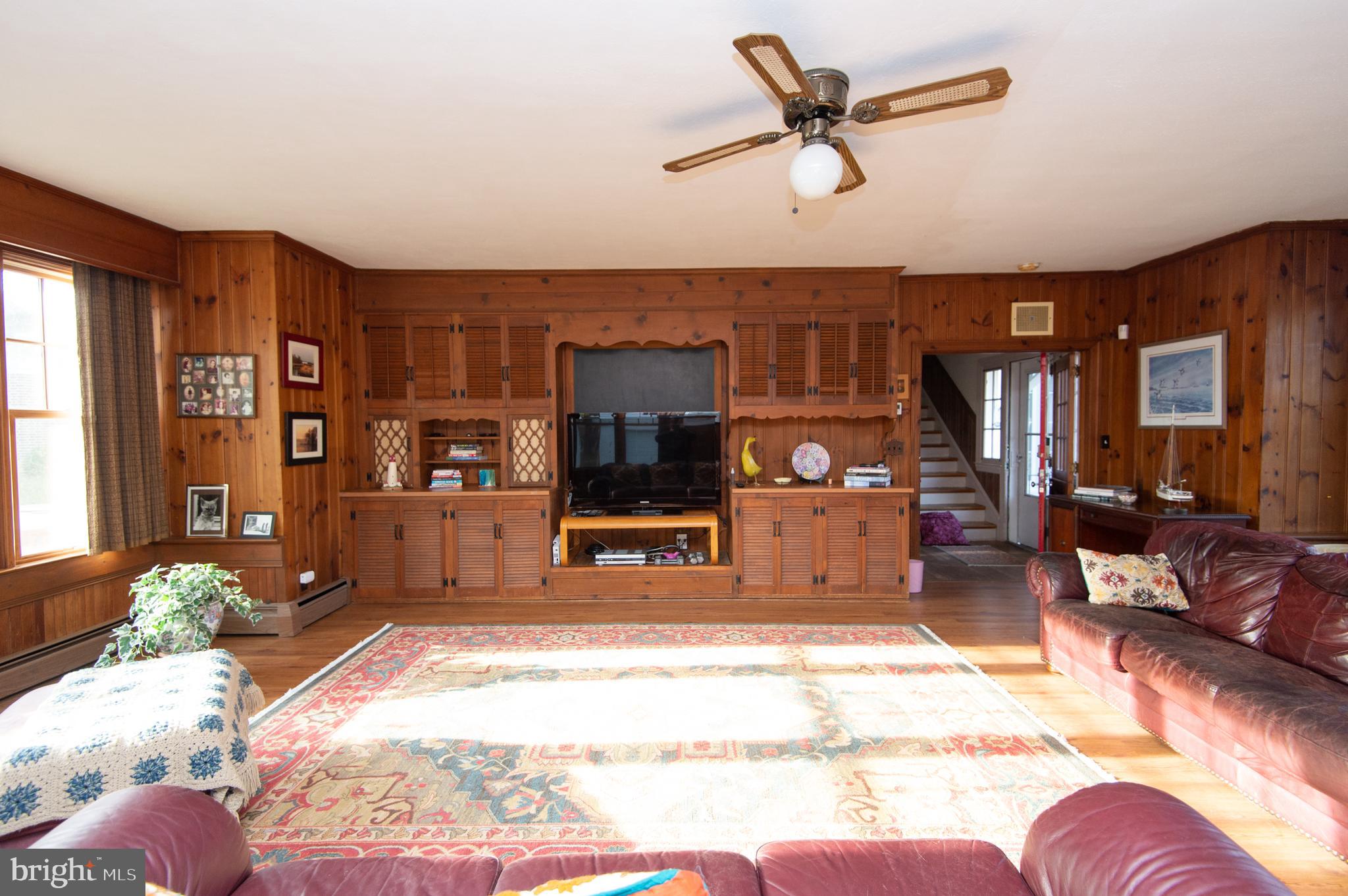 114 Riverside Drive Cambridge, MD 21613 - Photo 11 of 43 Family Room