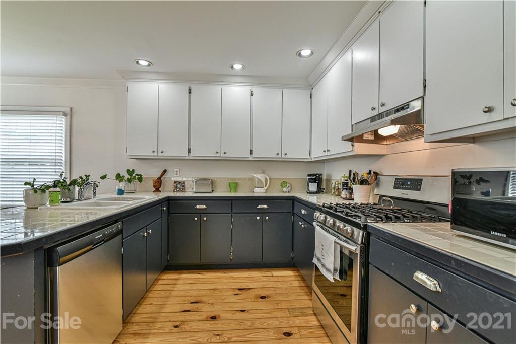 58 Shiloh Road Asheville, NC 28803 - Photo 9 of 22 Gallery Image 9