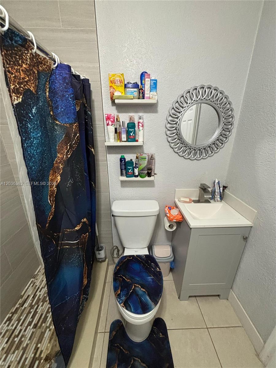 1271 West 79th Street Hialeah, FL 33014 - Photo 15 of 24