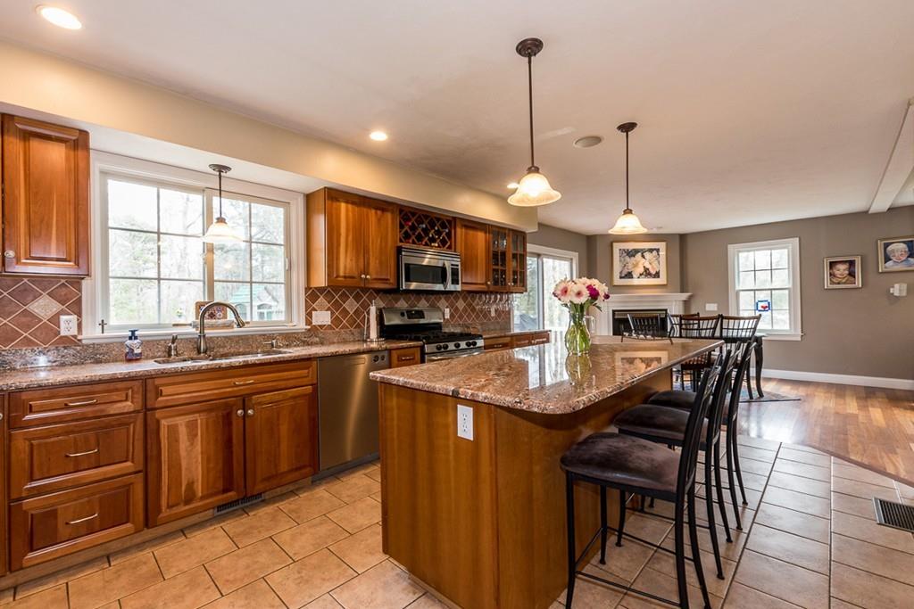 70 Roxy Cahoon Road Plymouth, MA 02360 - Photo 10 of 38 Gallery Image 10