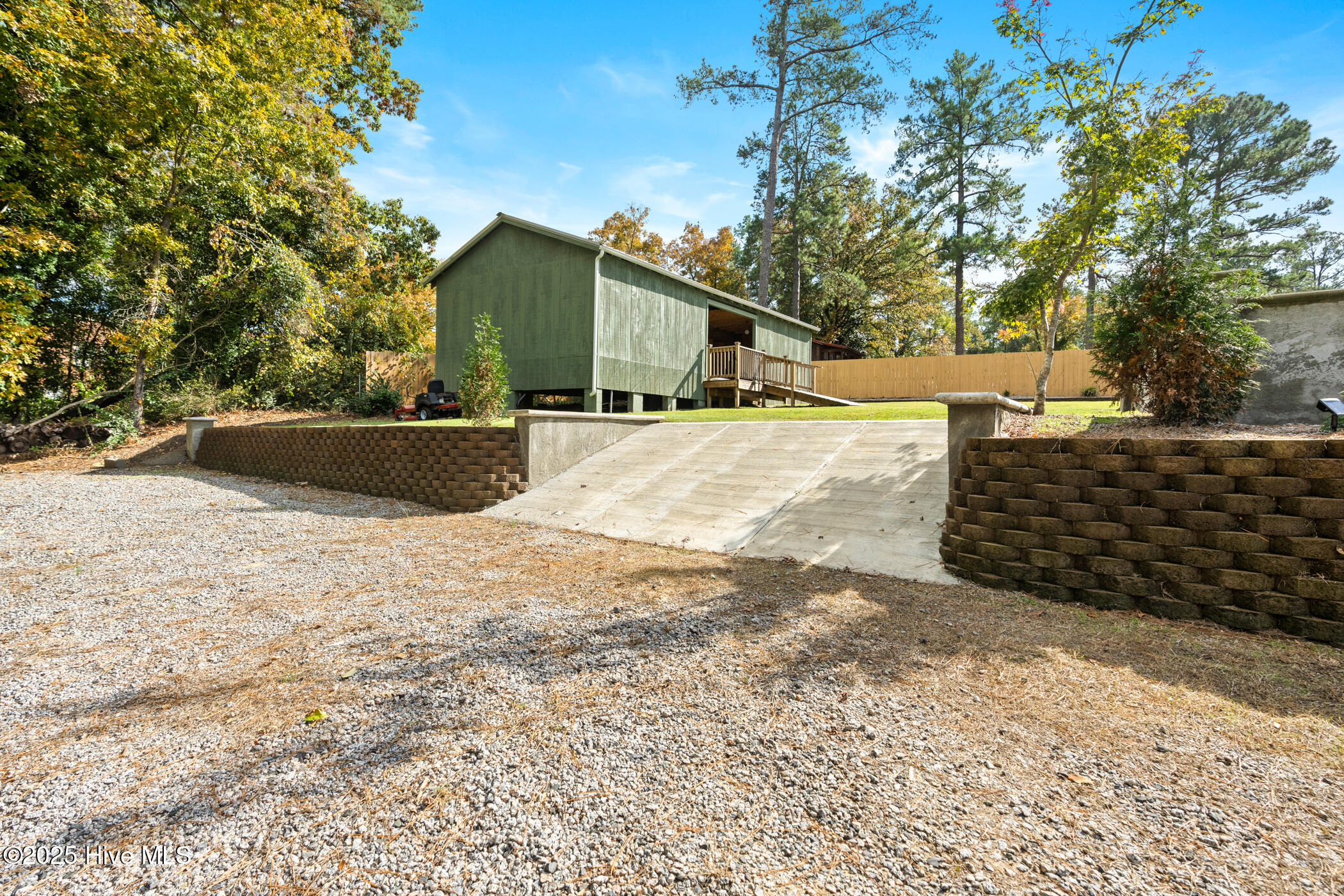 121 Woodland Road Rockingham, NC 28379 - Photo 12 of 45 A7409629