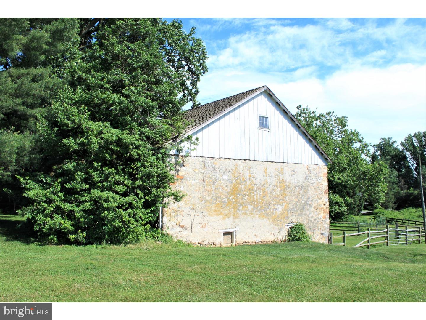 70 State Road Avondale, PA 19311 - Photo 25 of 25 Barn